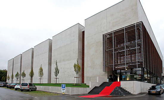 EBRCDataCentre01_550x336.jpg EBRCDataCentre01_550x336.jpg